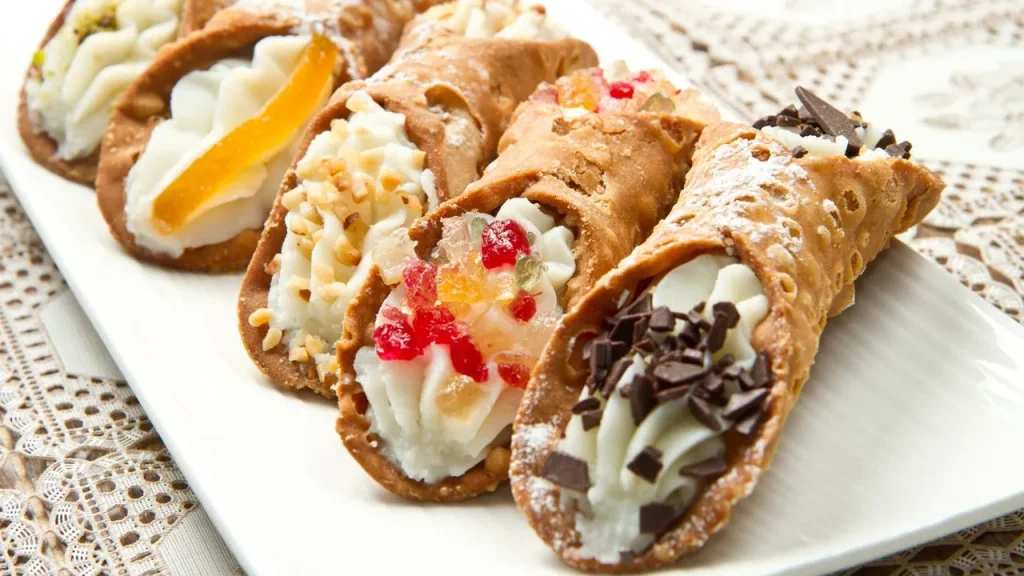 Bánh cannoli - Loại bánh phổ biến trong ẩm thực ở Rome