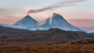 Núi lửa ở Kamchatka